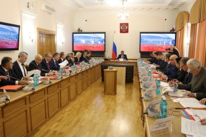 Сергей Сокол принял участие в обсуждении вопросов развития международных связей на совещании при полпреде в СФО 